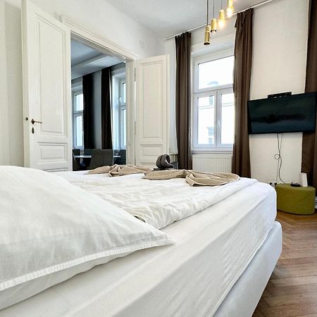 Premium Apartment Located At The Famous Vienna Kutschkermarkt Buitenkant foto