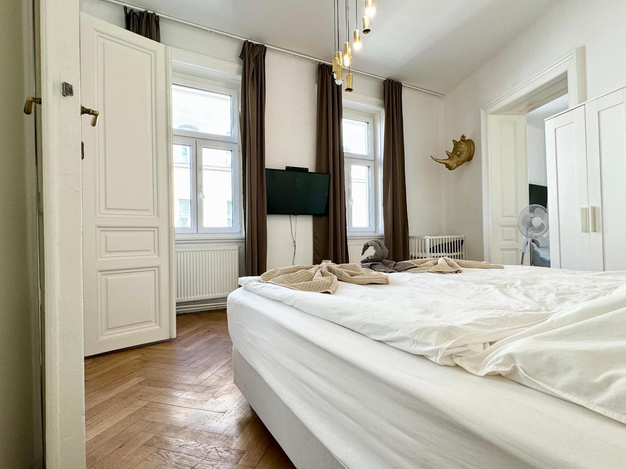 Premium Apartment Located At The Famous Vienna Kutschkermarkt Buitenkant foto