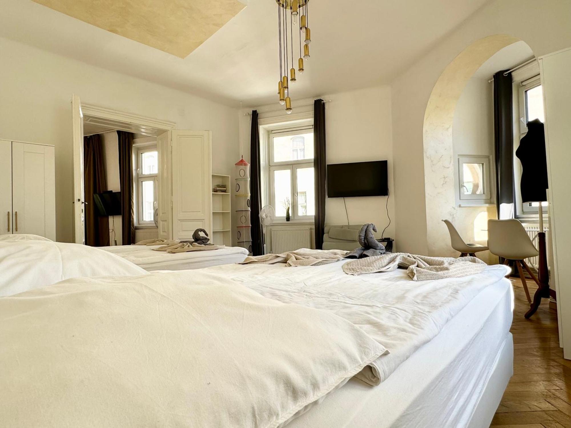 Premium Apartment Located At The Famous Vienna Kutschkermarkt Buitenkant foto